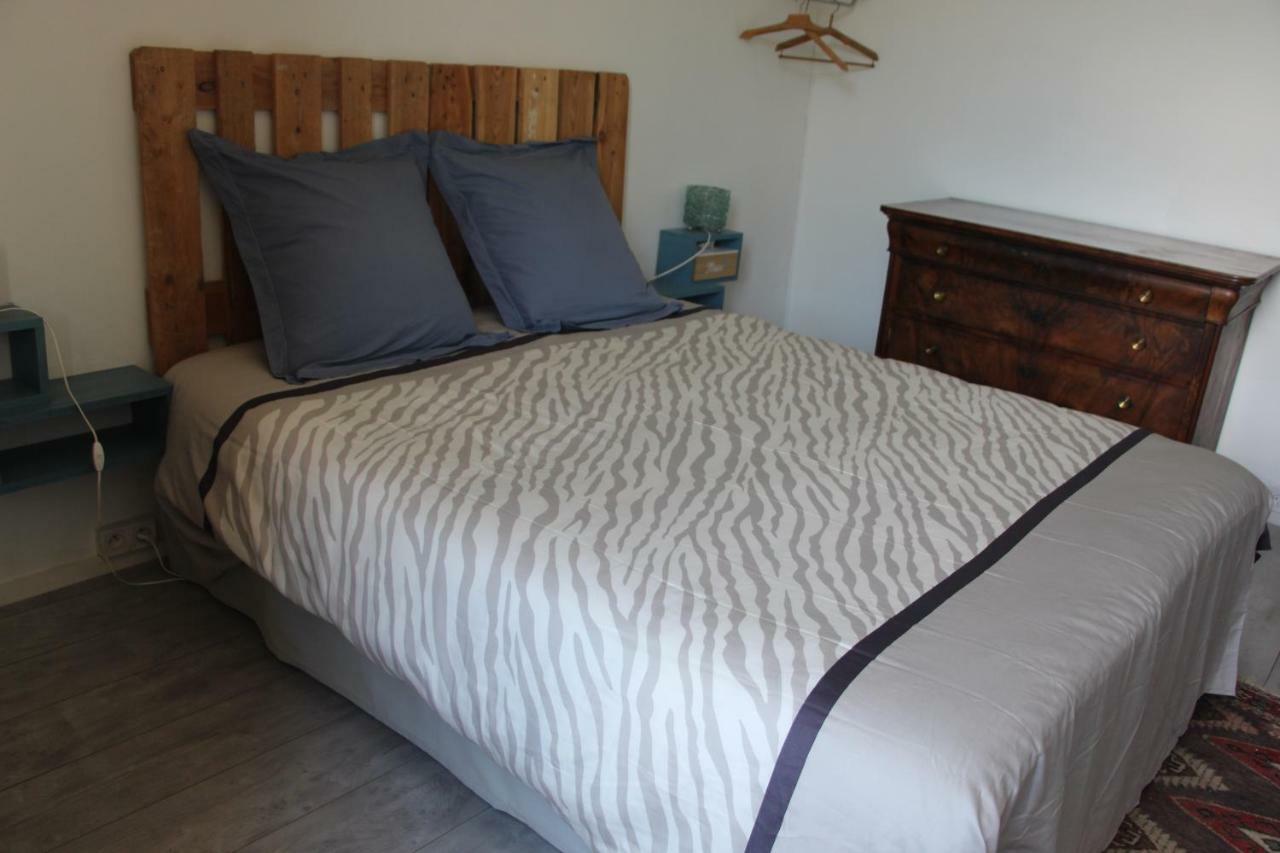 Bed and Breakfast Aux Berges Du Coubisou Экстерьер фото